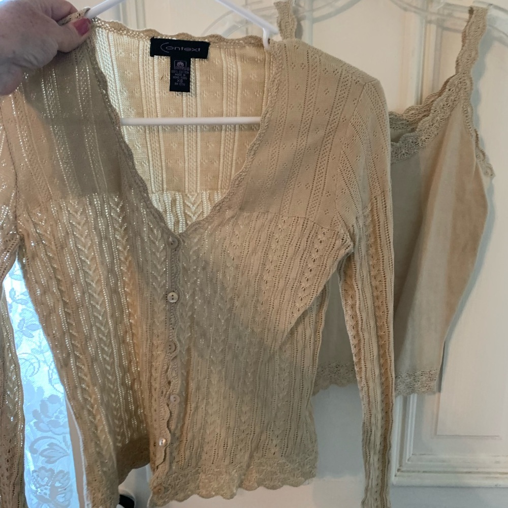 TWO PIECES!!!!  EUC Context XS sweater & cotton tank. Crochet edges